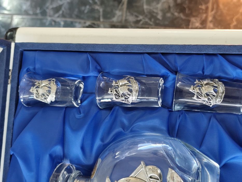 Гарафа за ракия + 6 чаши с кораб, Freitas & Dores Португалия