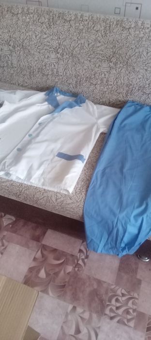 Халат для перейти или поваров