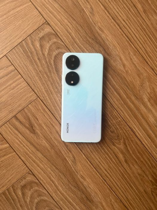 honor x7b  в идеальном состоянии