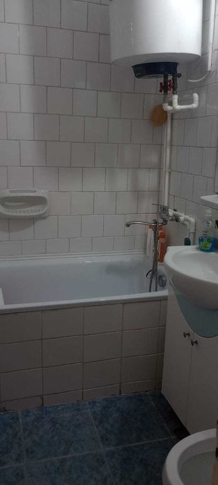 Vand apartament 2 camere zona Stomatologie