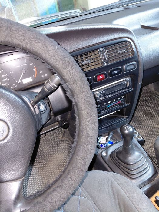 Продам  нисан  премьера  93 г