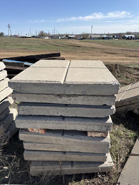 Блок  продаю штук 2000к