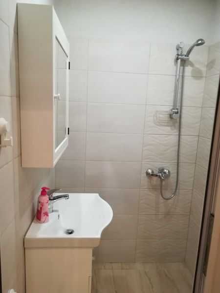 Дава се под наем Двустаен апартамент в София, Център - 60 кв.м за 448.8 € - Снимка #2