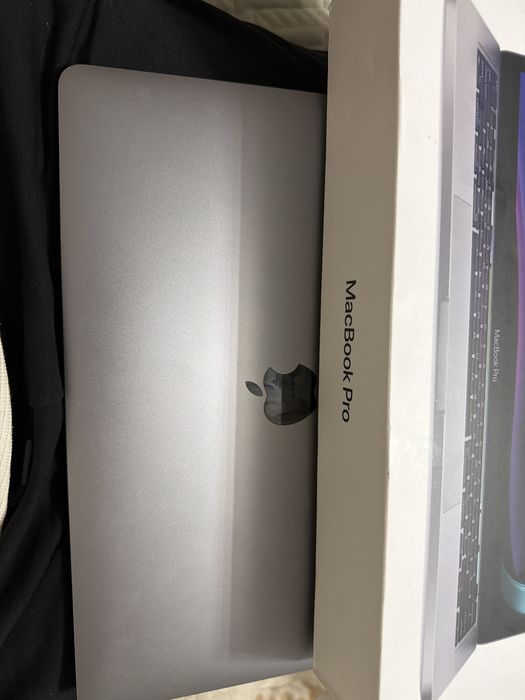 MacBook Pro m1 256