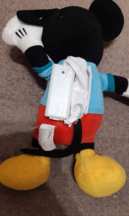 Плюшен Мики Маус