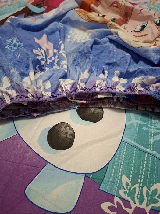 Frozen Елза и Ана комплект - завивка и чаршаф за приста