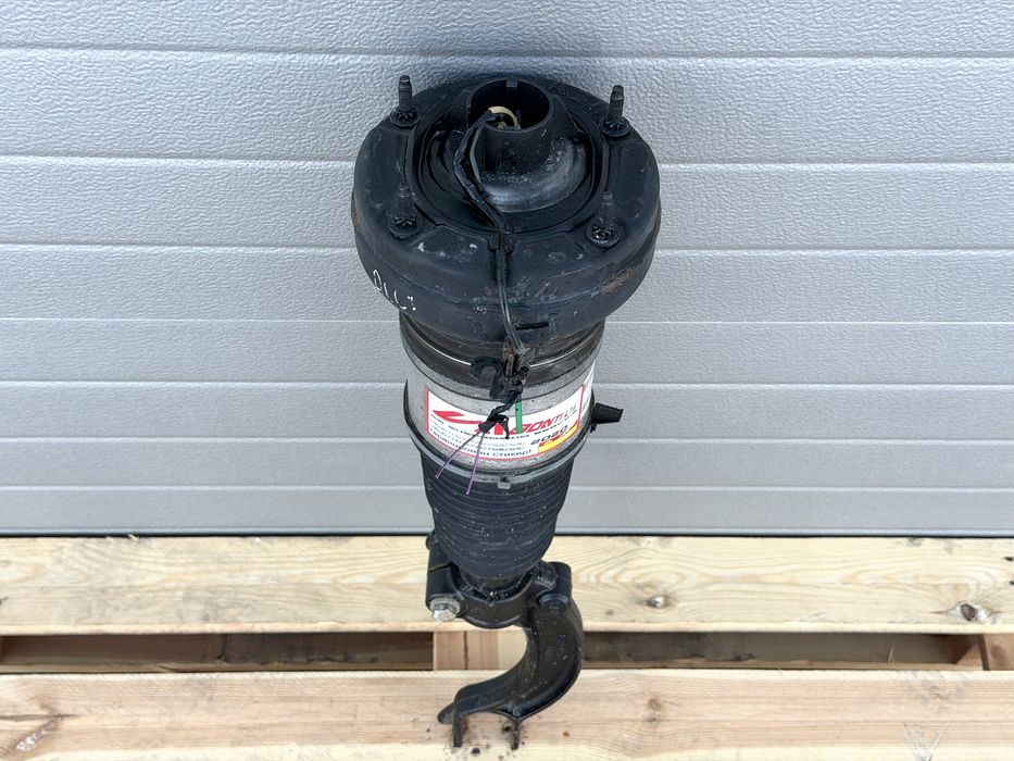 Предна възглавница Преден амортисьор AUDI A6 A7 C7 4G