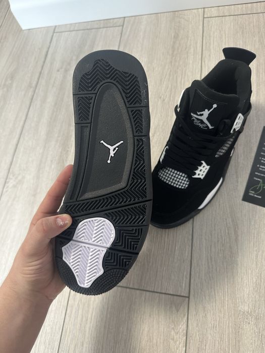 Adidasi jordan 4