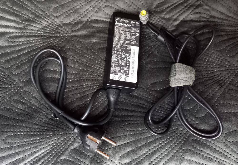 Зарядно за лаптоп Lenovo 90W /20V 4.5А 7.9mm X 5.5mm Оригинално