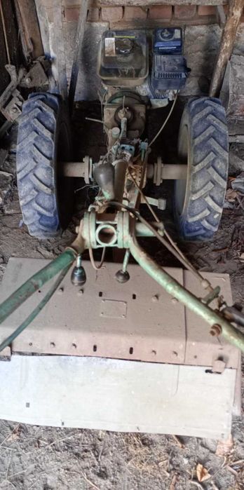 Мотоблок с инвентар