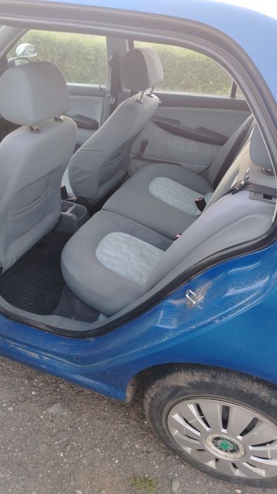 SKODA Fabia 2002 — imagine 4