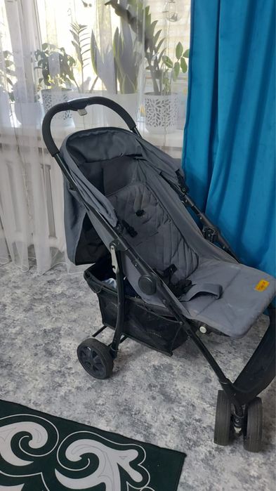 Продается коляска 2в 1