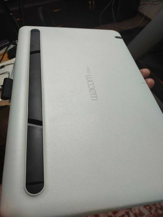 Wacom One HD Creative Pen Display - планшет для рисования