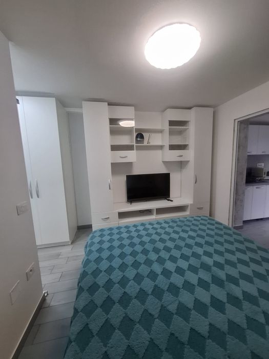 Inchiriez garsoniera