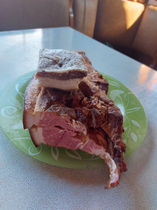 сало,  копчёное  и соленое домашнее