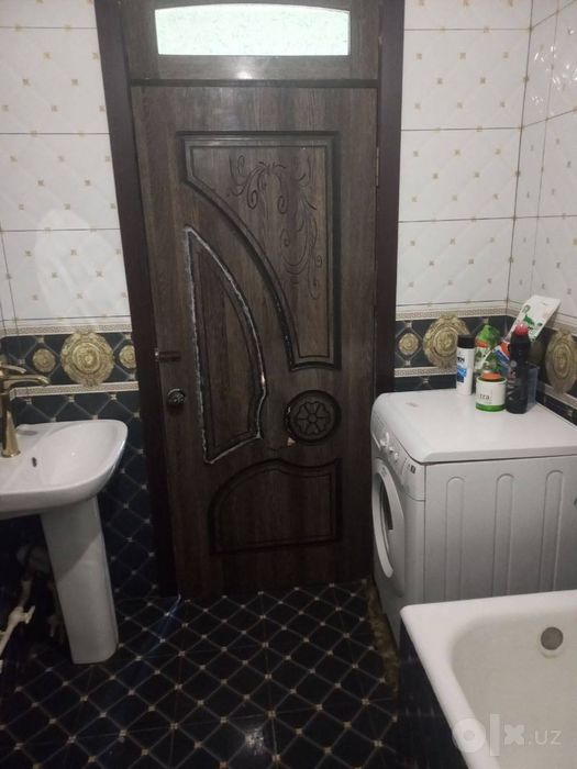 Продается угловой дом под застройку 17х17метров