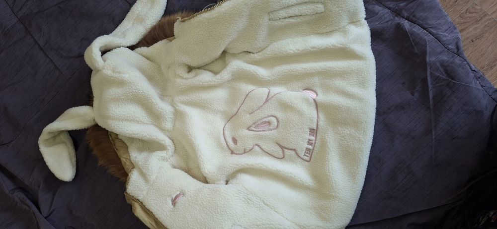 Куртка зимняя, теплая, новая. На девочку.