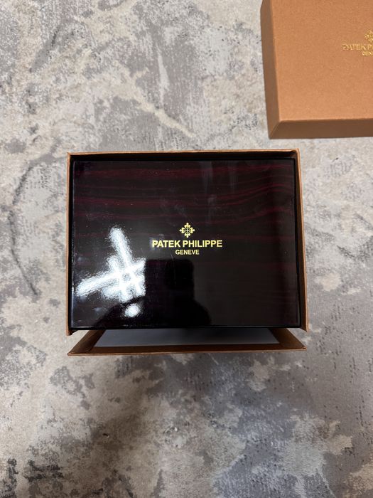 Продавам часовник Patek Philippe Aquanaut 5167A Black Dial. Работи перфетно! БЕЗ БАРТЕРИ!