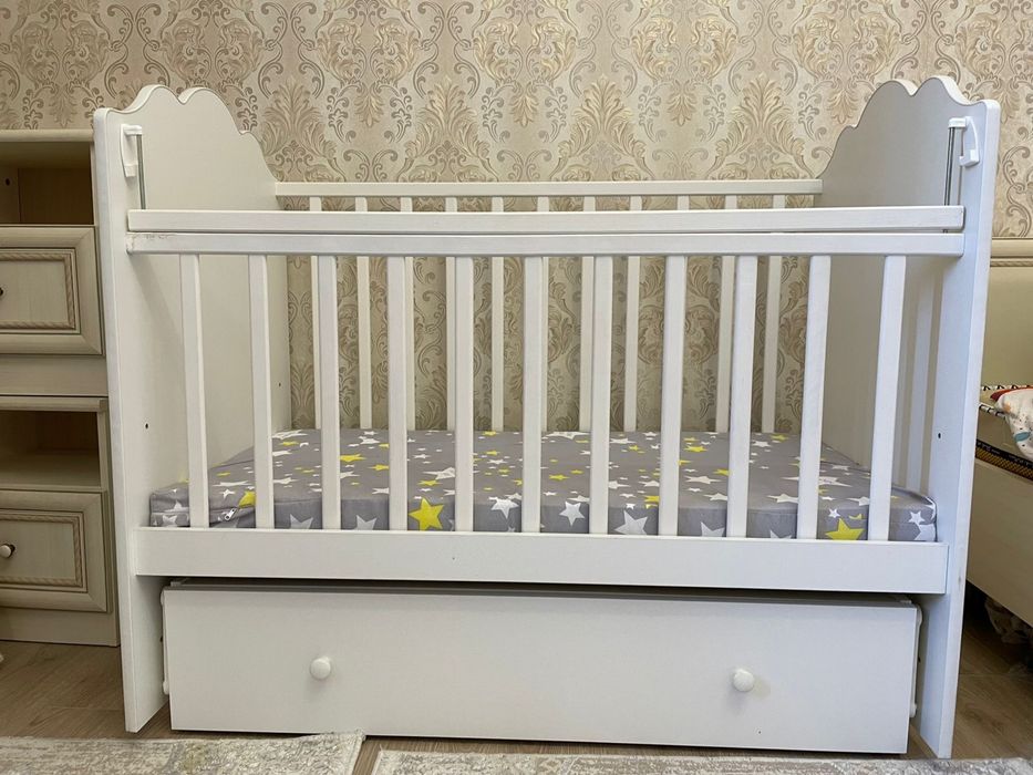 Манеж-кровать поперечный маятниковый механизм Лав Слипинг