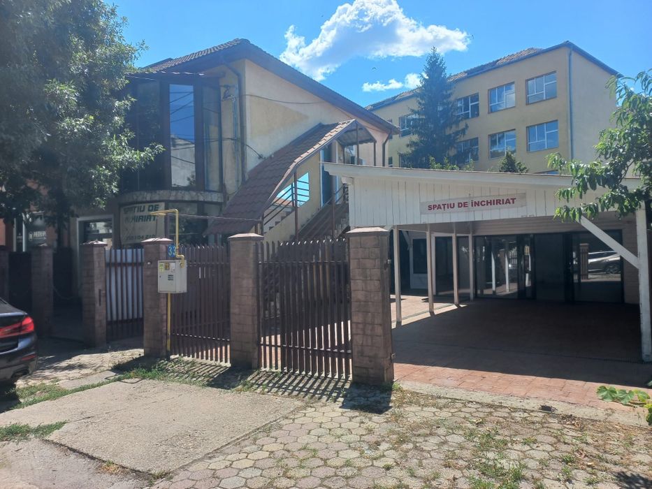 Proprietar inchiriez spatiu