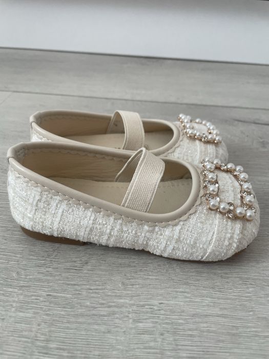 Обувки за момиче