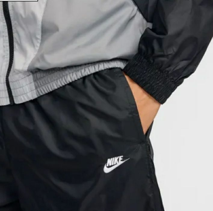 Анцунг Nike Club