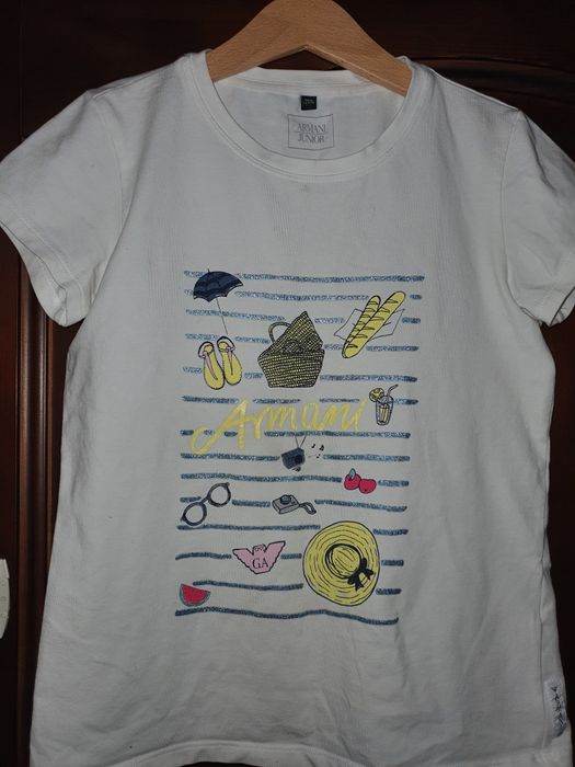 Продам Armani Junior для девочки 7-10 лет