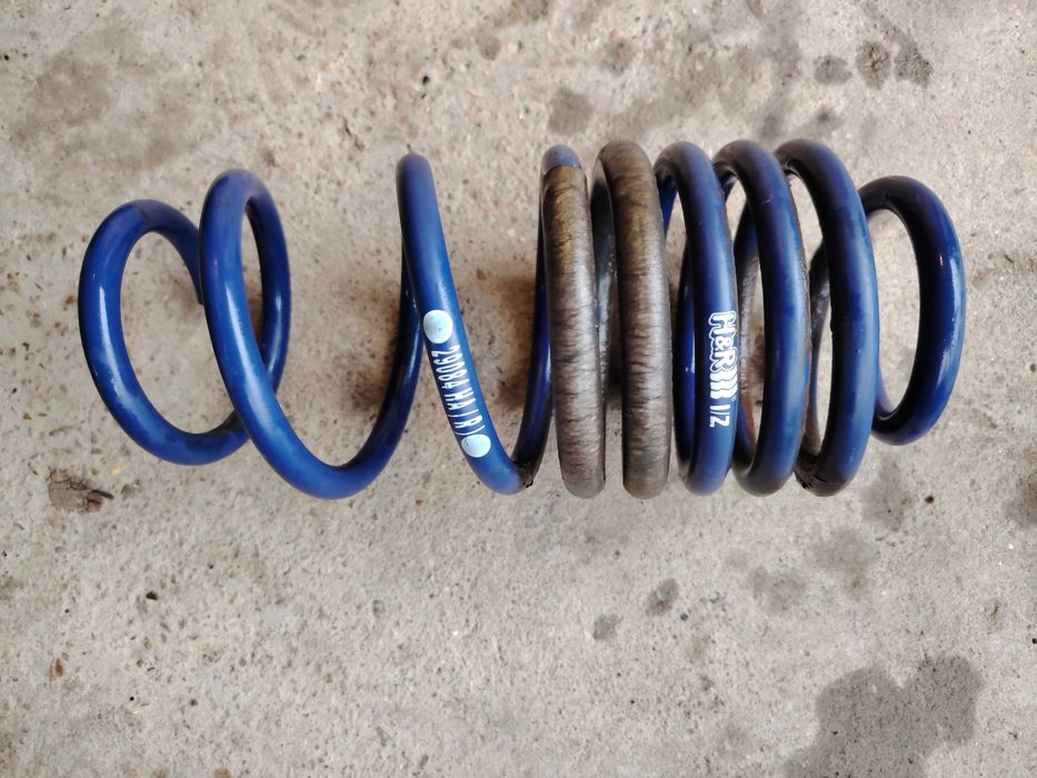 Продавам комплект спортни немски пружини H&R № 29084 за Тойота