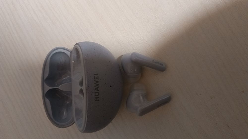 HUAWEL FreeBuds 5i