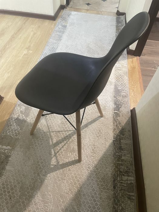 Продам письменный стол и стул