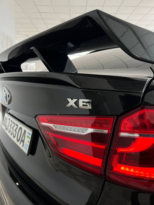 BMW X6 zor sastayanya 2015 yil 130000 km yurgan dizel motor.