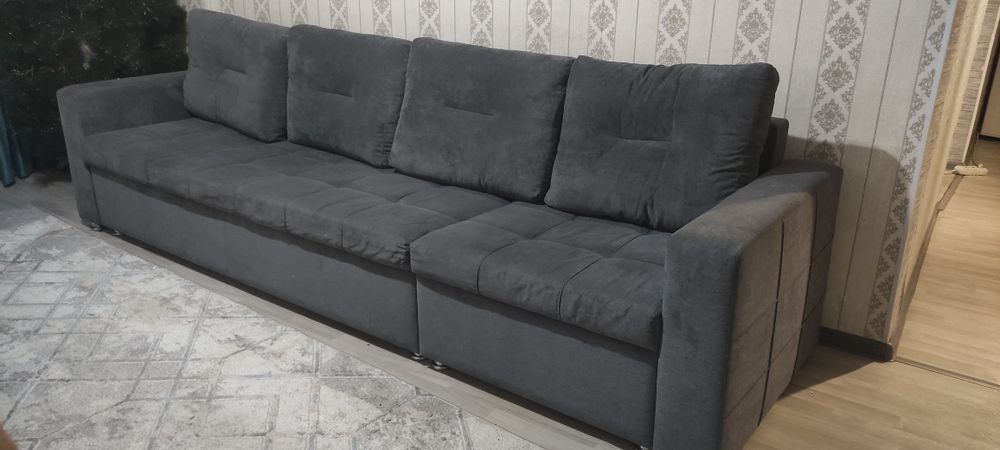 Срочно продам диван длина 3 метра