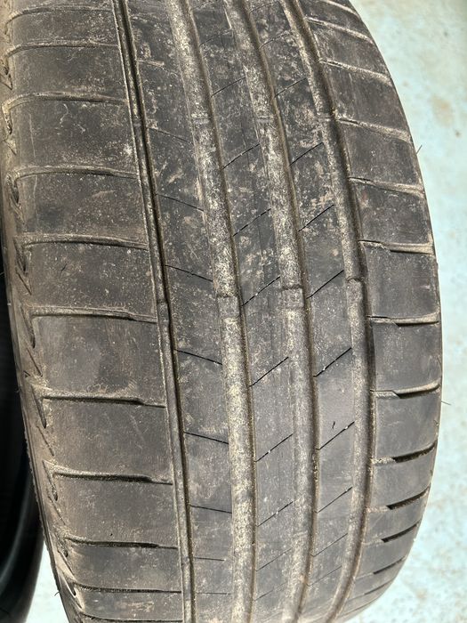 Vand anvelope vara bridgestone turanza!