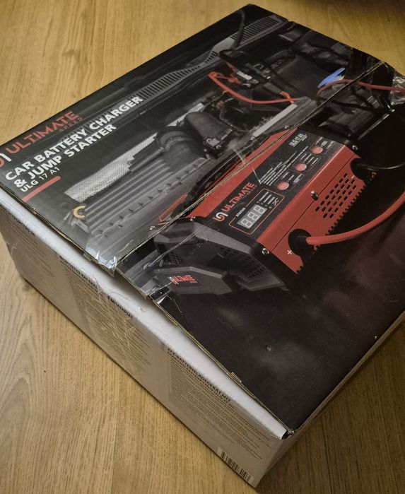 Încărcător baterie auto cu funcție de pornire