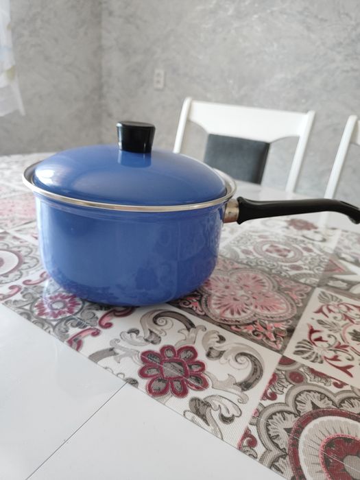 Продам сотейник кастрюля
