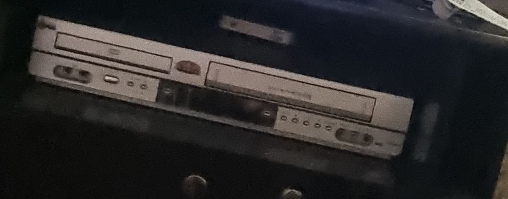 DVD   плеер  L C