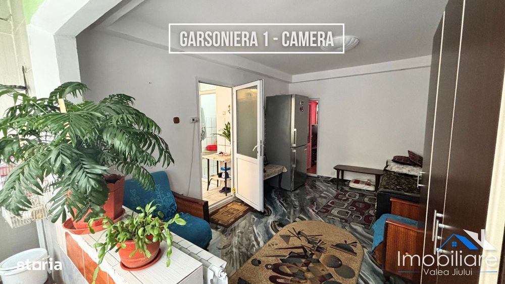 2 Garsoniere de vanzare, Petrosani, Str. Aviatorilor, langa posta