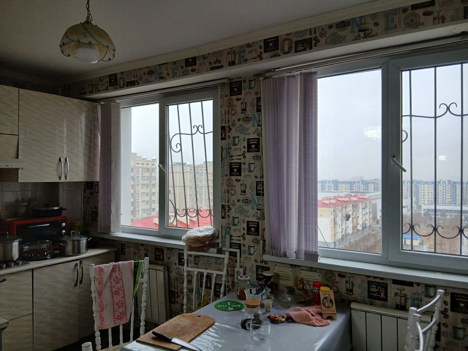 Нурсатта 3 бөлмелі үй сатылады