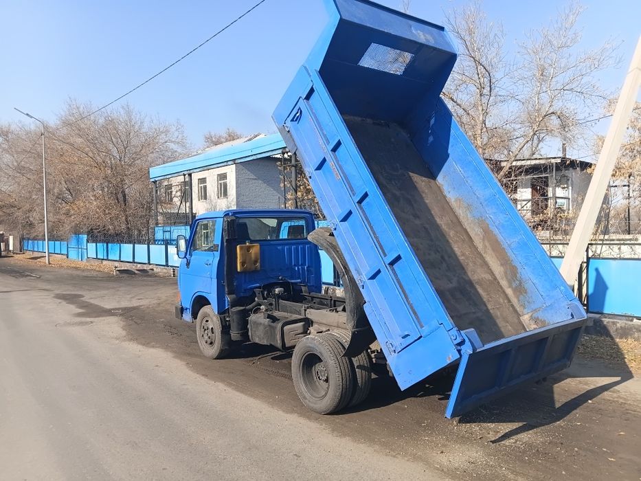 Продам машину кия титан