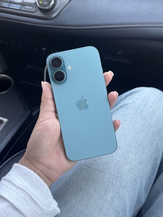 Iphone 16 128gb зарядка 90%