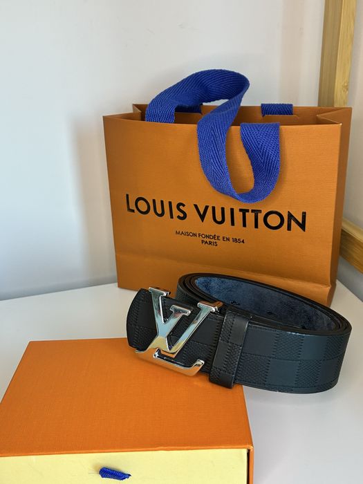 Колани на марката Louis vuitton