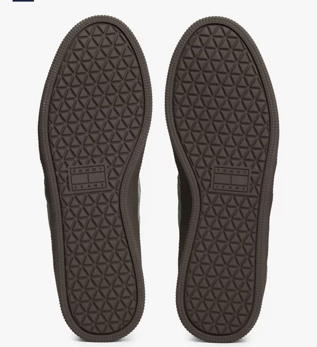 Продам кроссовки Tommy Hilfiger