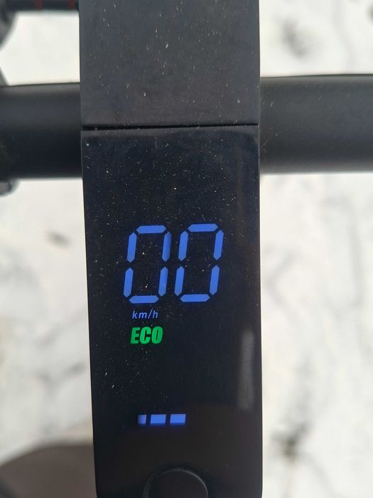 Vand trotineta electrica