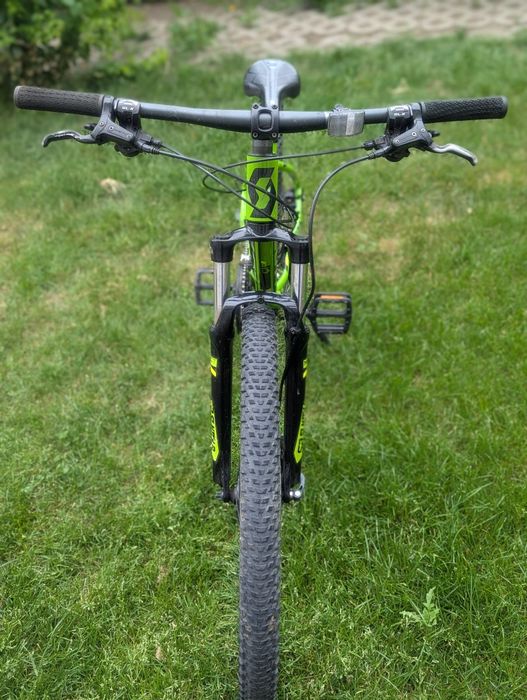 Vând bicicletă MTB Scott 27,5