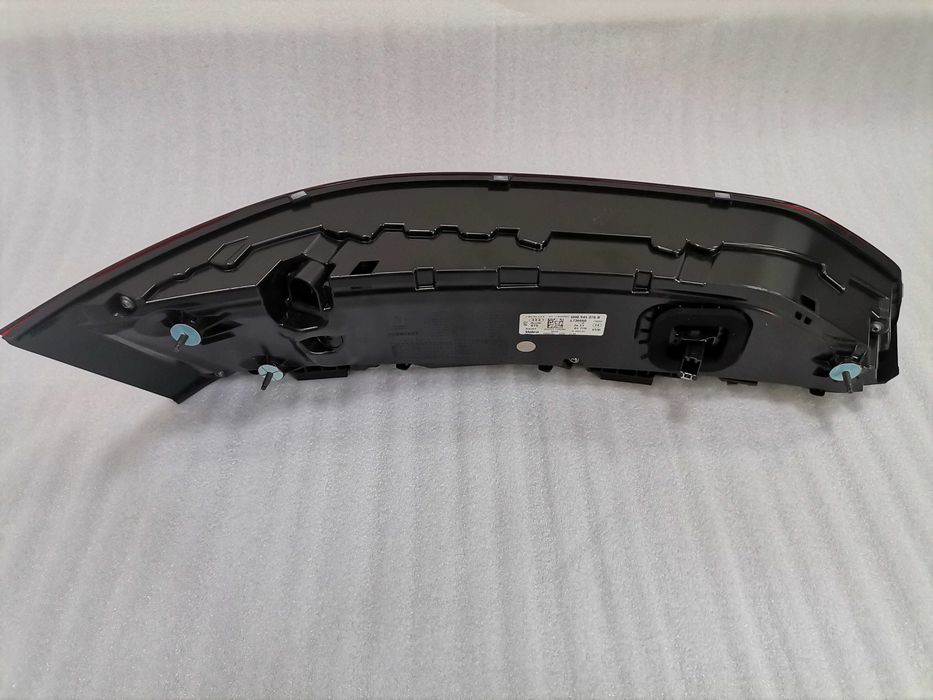 4M0945076B Нов LED Десен Стоп Audi Q7 SQ7 4M Facelift
