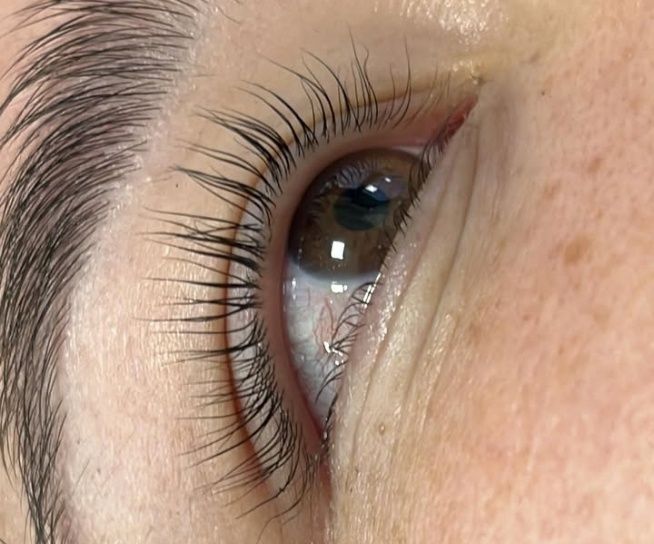 Курс Ламинирование ресниц и бровей