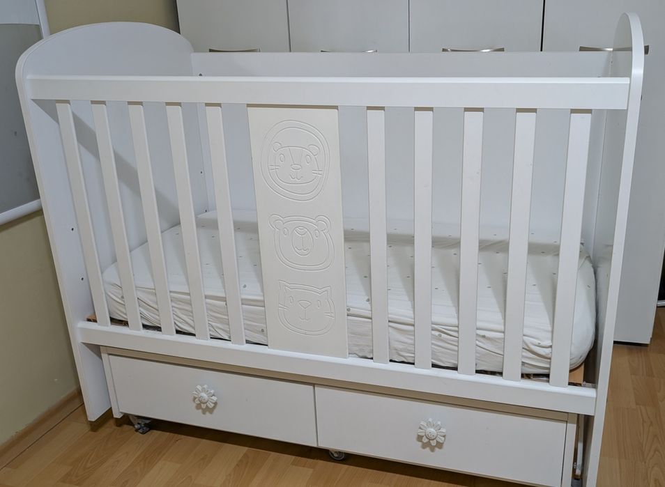 Бебешка кошара с колелца