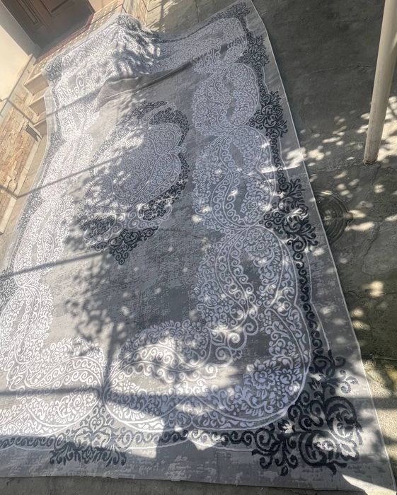 Продается ковёр шах