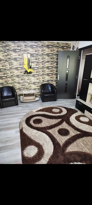 Închiriez apartament str Arțarilor Bistrița  et3 ,telefon 0740439315,