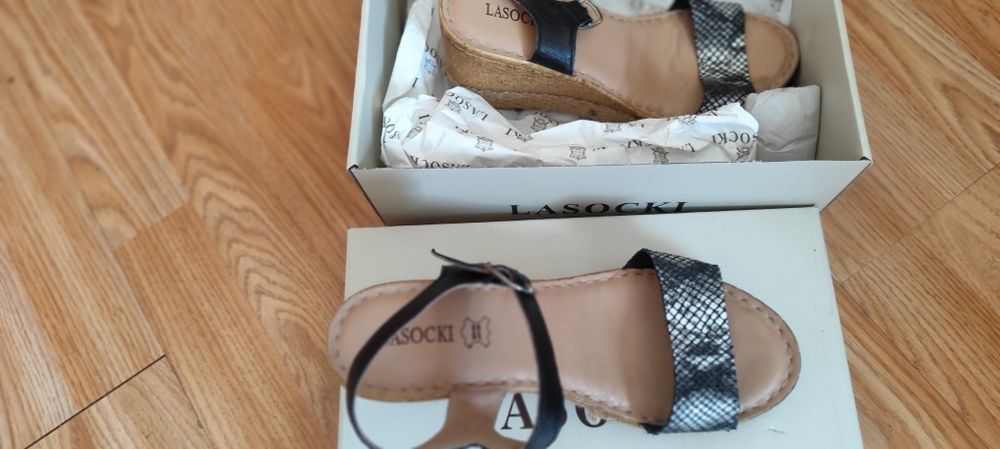 Дамски сандали Lasockl